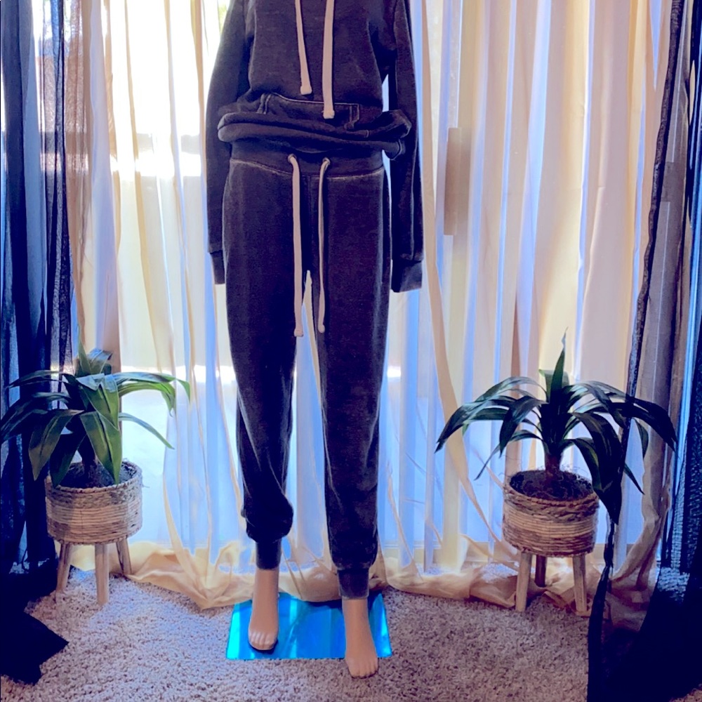 ❥ 𝔽𝕒𝕤𝕙𝕚𝕠𝕟 ℕ𝕠𝕧𝕒 𝕛𝕠𝕘𝕘𝕚𝕟𝕙 𝕤𝕦𝕚𝕥.